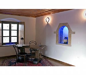 Διώροφη Σουίτα Νο 19