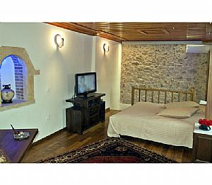 Διώροφη Σουίτα Νο 19