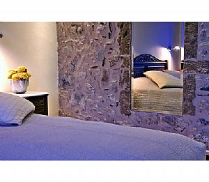 Διώροφη Σουίτα Νο 20